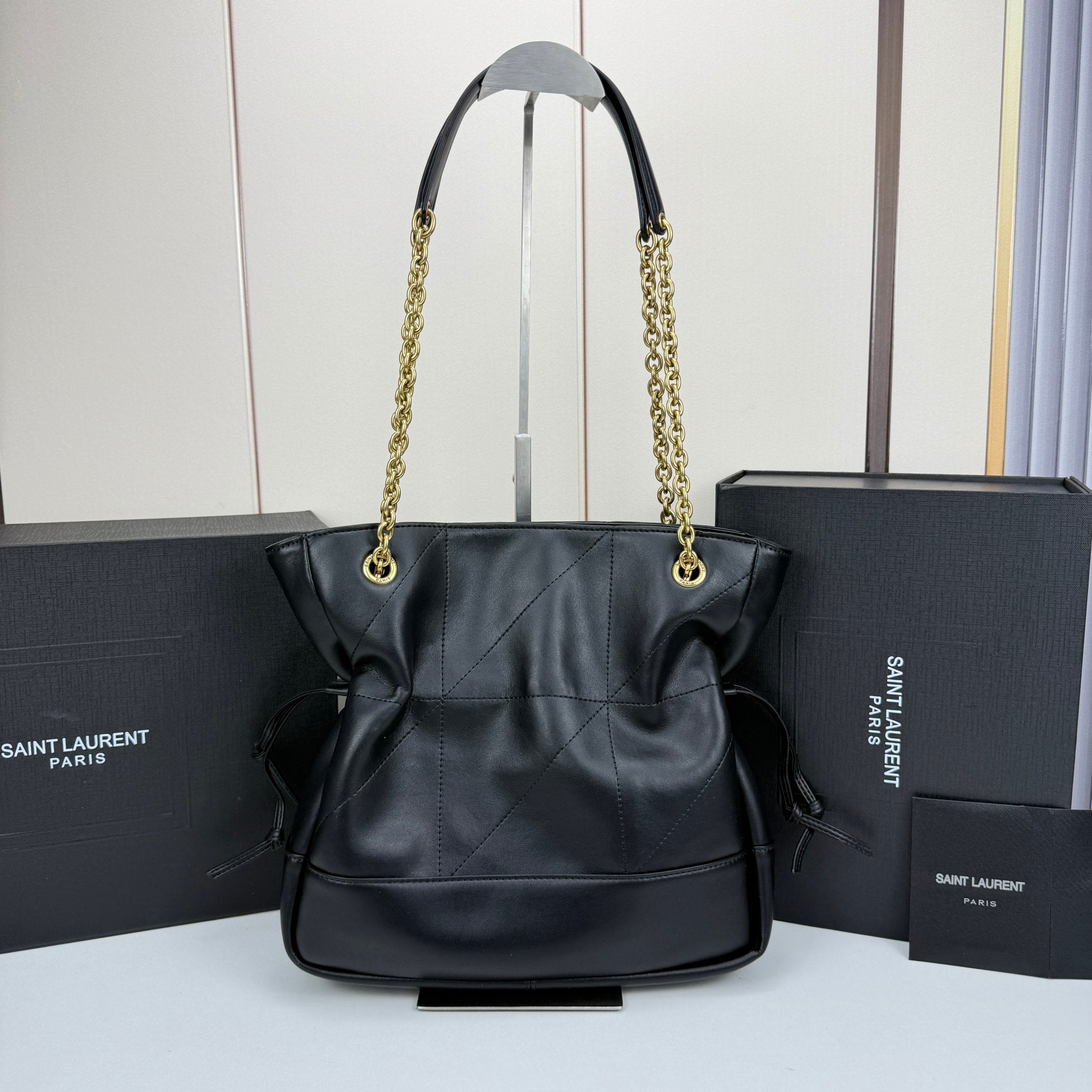 B1R46SL7 Popular leather bags
