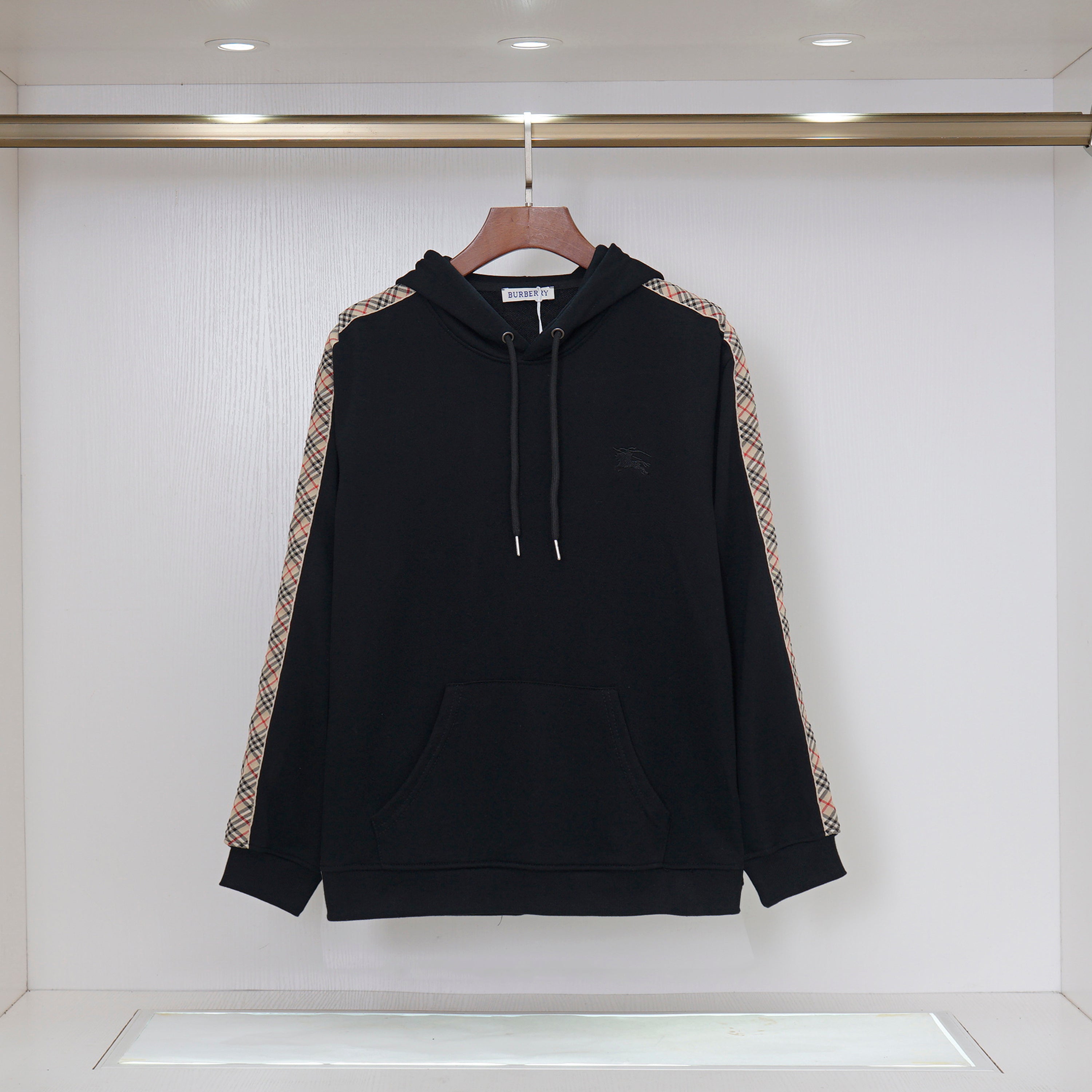U1Z05R376 Popular Sweaters