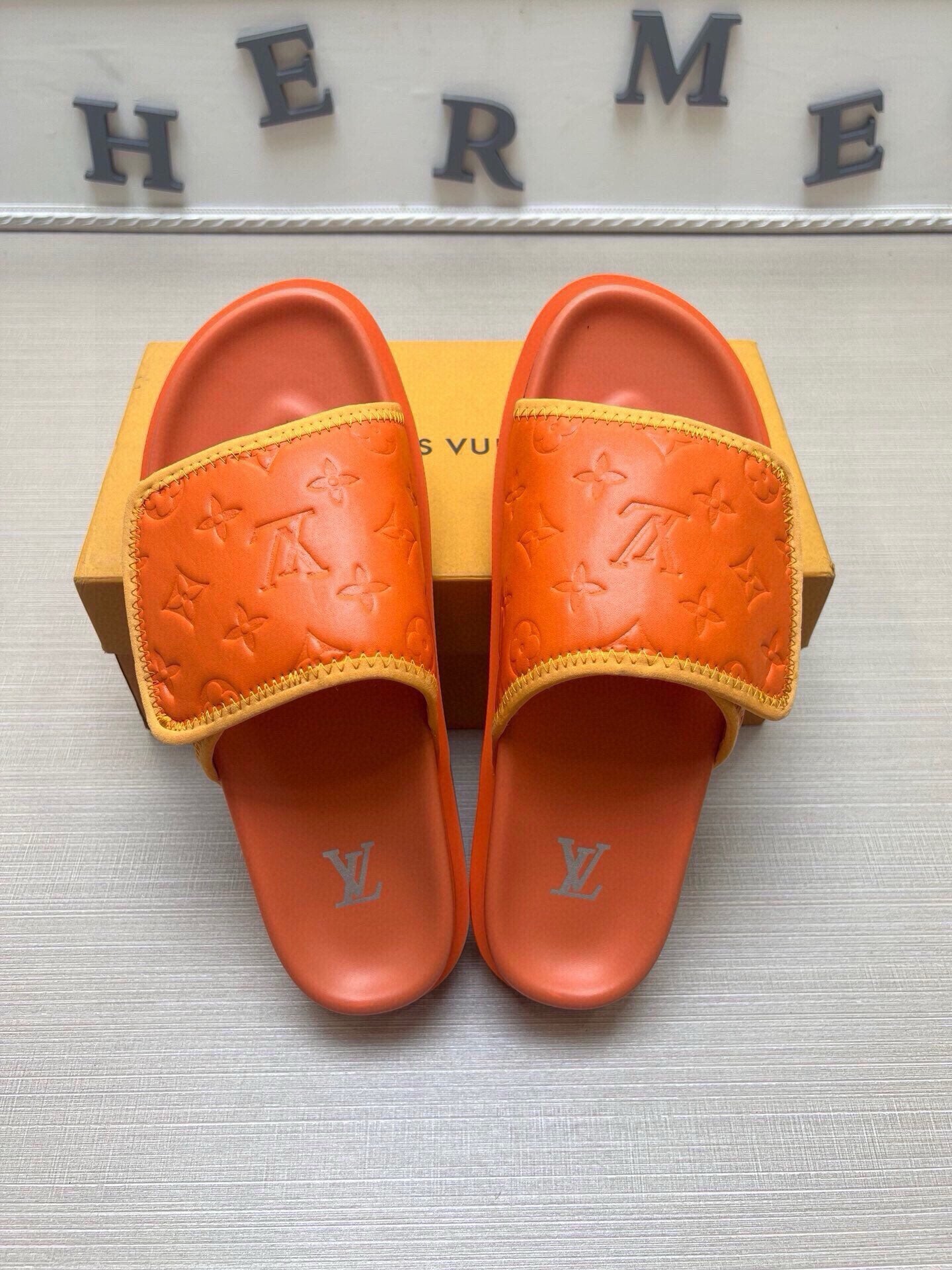 Z5LE210 Popular Slippers