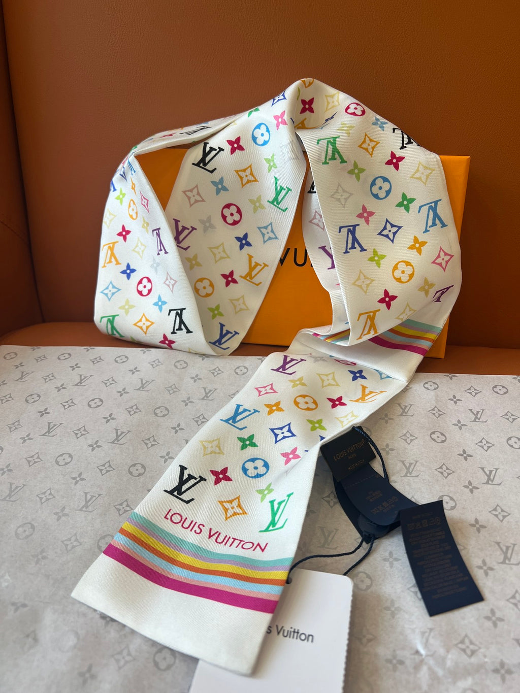 W1N55E41 Popular Silk Scarve