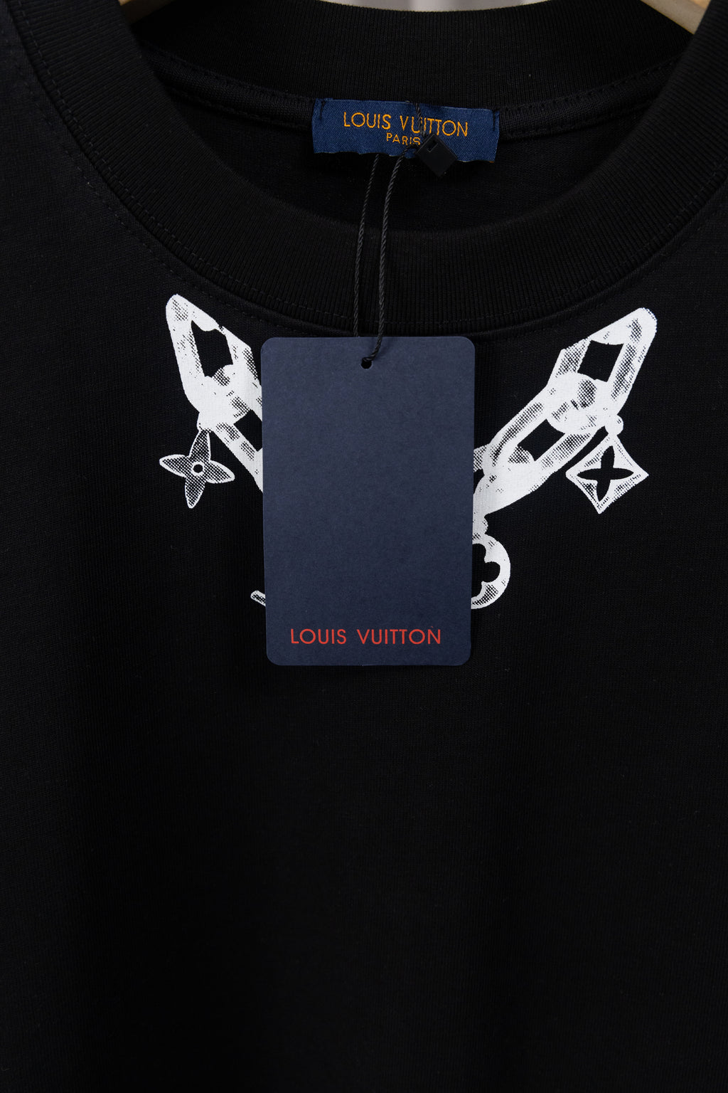 U1P36E137 Popular T-shirts