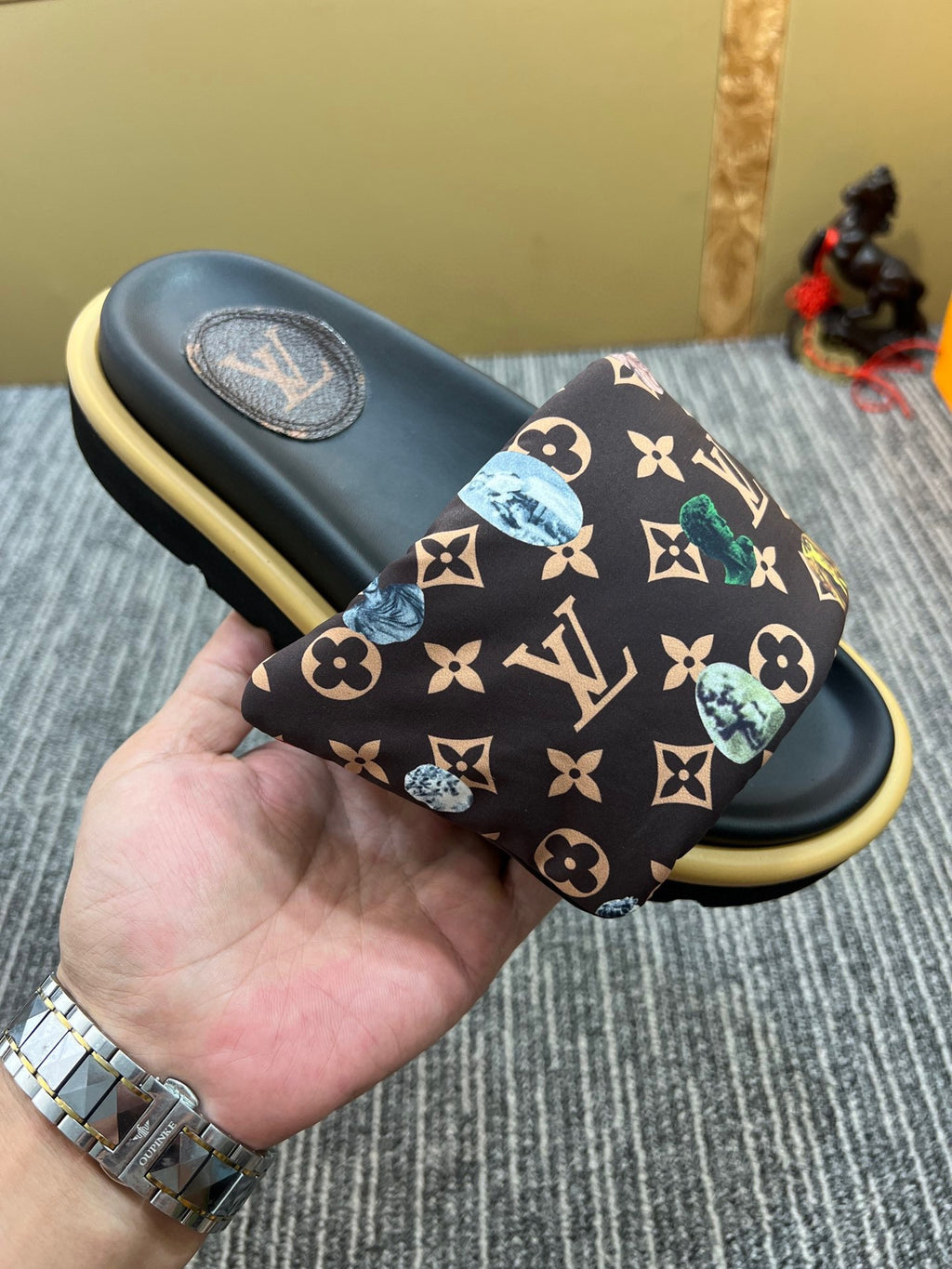 Z5XF120 Popular leather quality Slippers