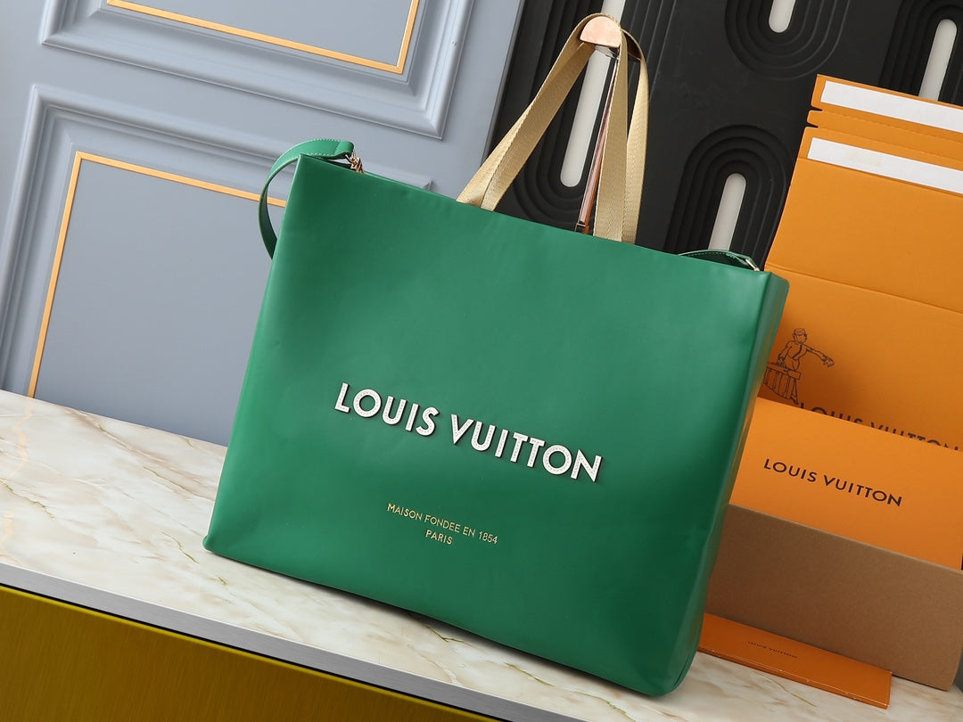 B1X45E9 Popular  leather bag