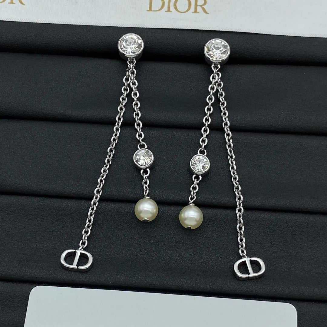 X1Z94D1076E Popular Earrings