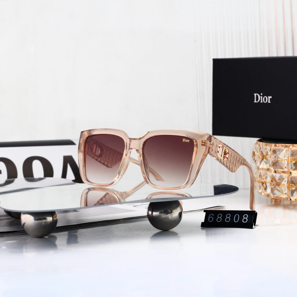 T1P56D55 Popular Sunglasses