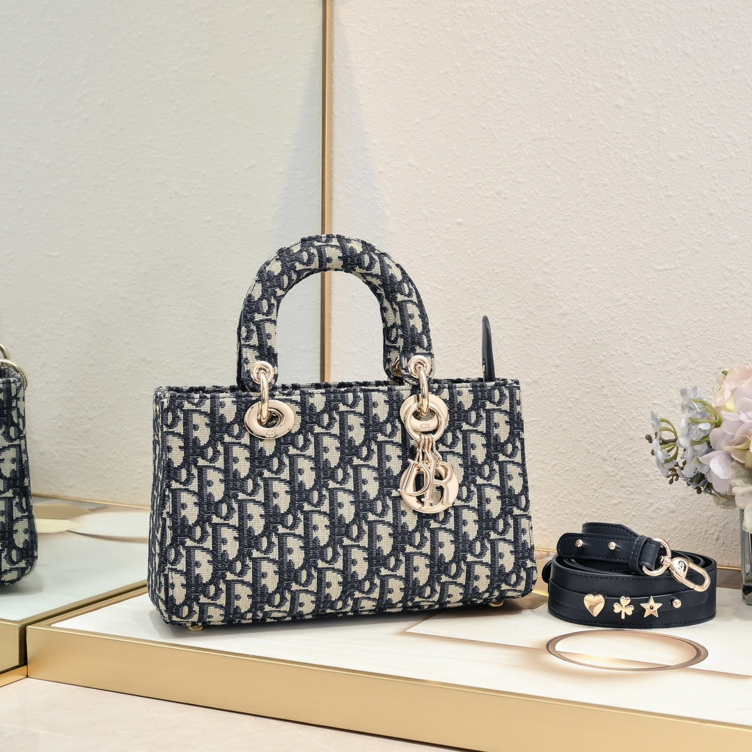 B1X54D439 Popular   embroidery bag