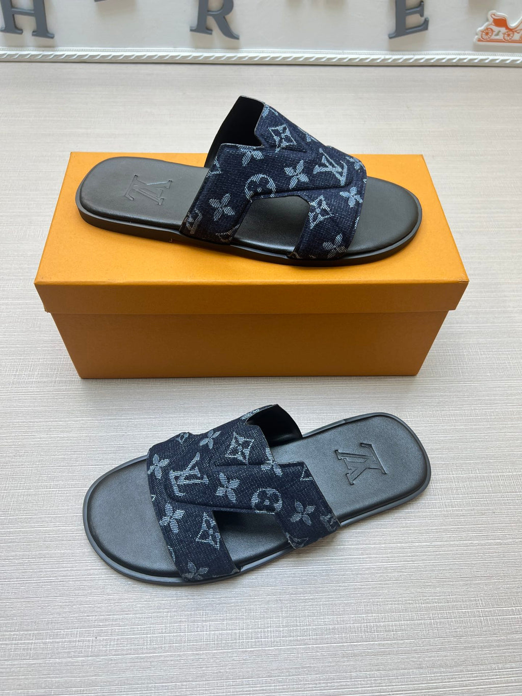 Z5ZE32 Popular slippers
