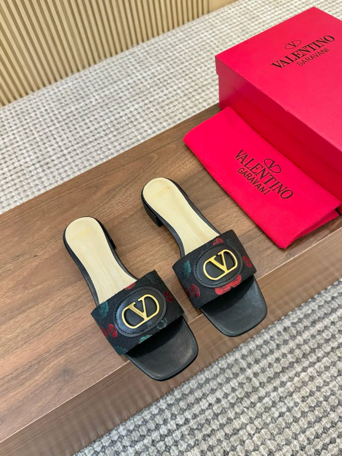 Z2Q55VL32 Popular leather shoes