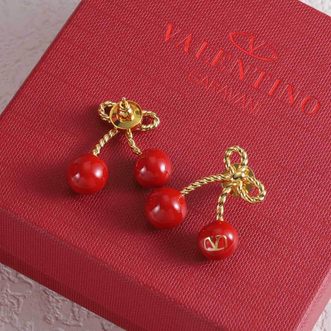 X1Q85VL205X Popular Necklace. Earrings