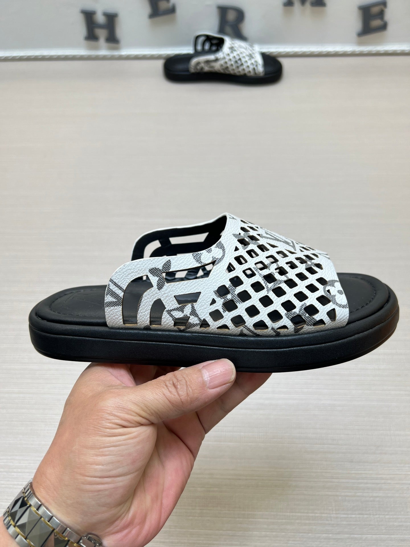 Z5ZE83 Popular slippers