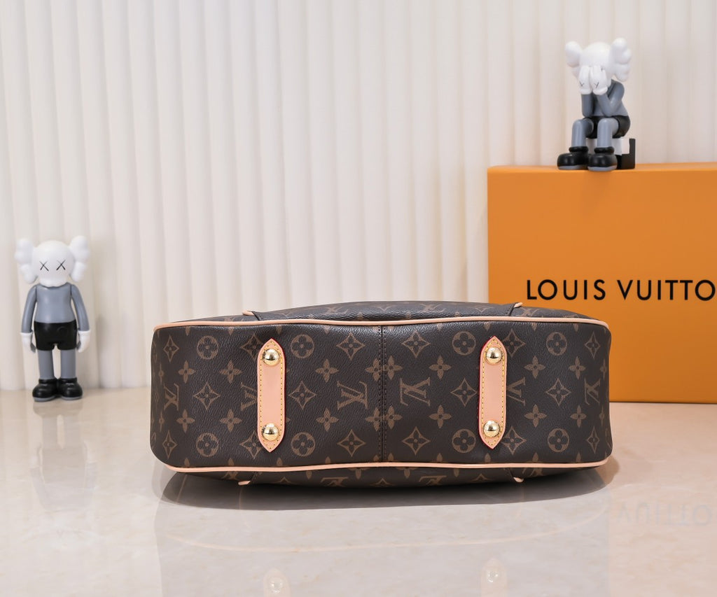 B1X43E63 Popular   leather bag 