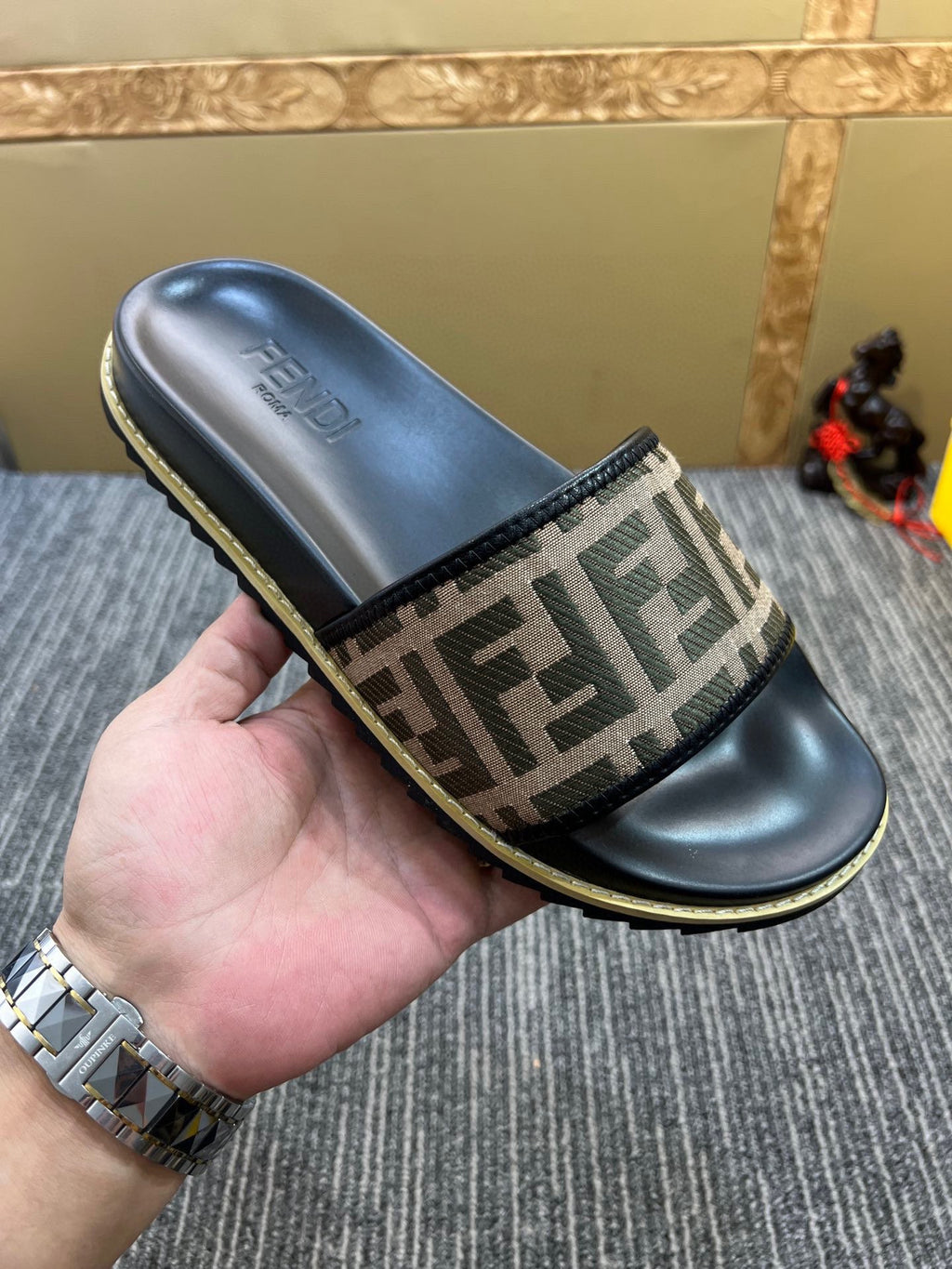 Z5XF105 Popular Slippers
