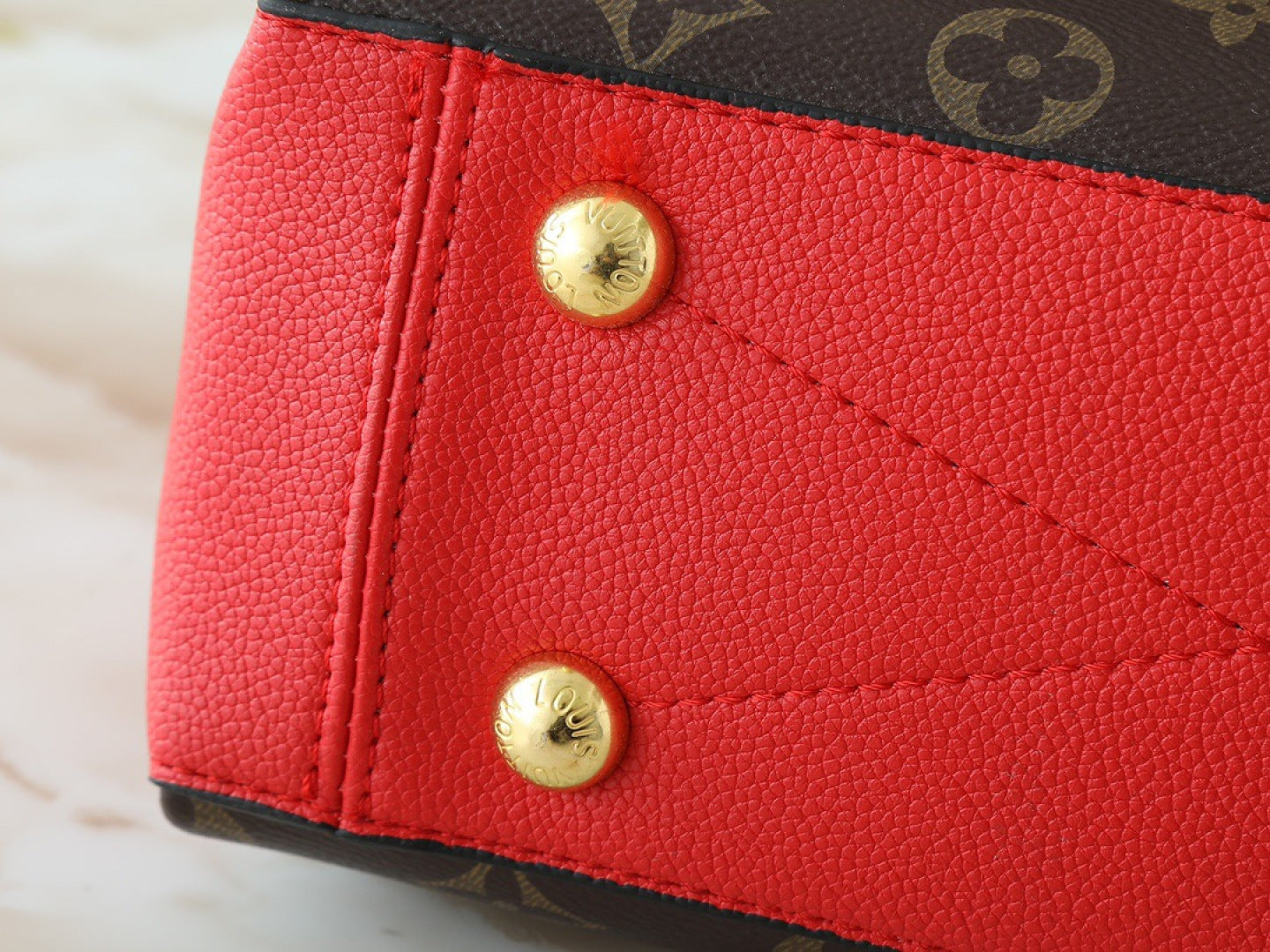 B1P36E75 Popular leather bag