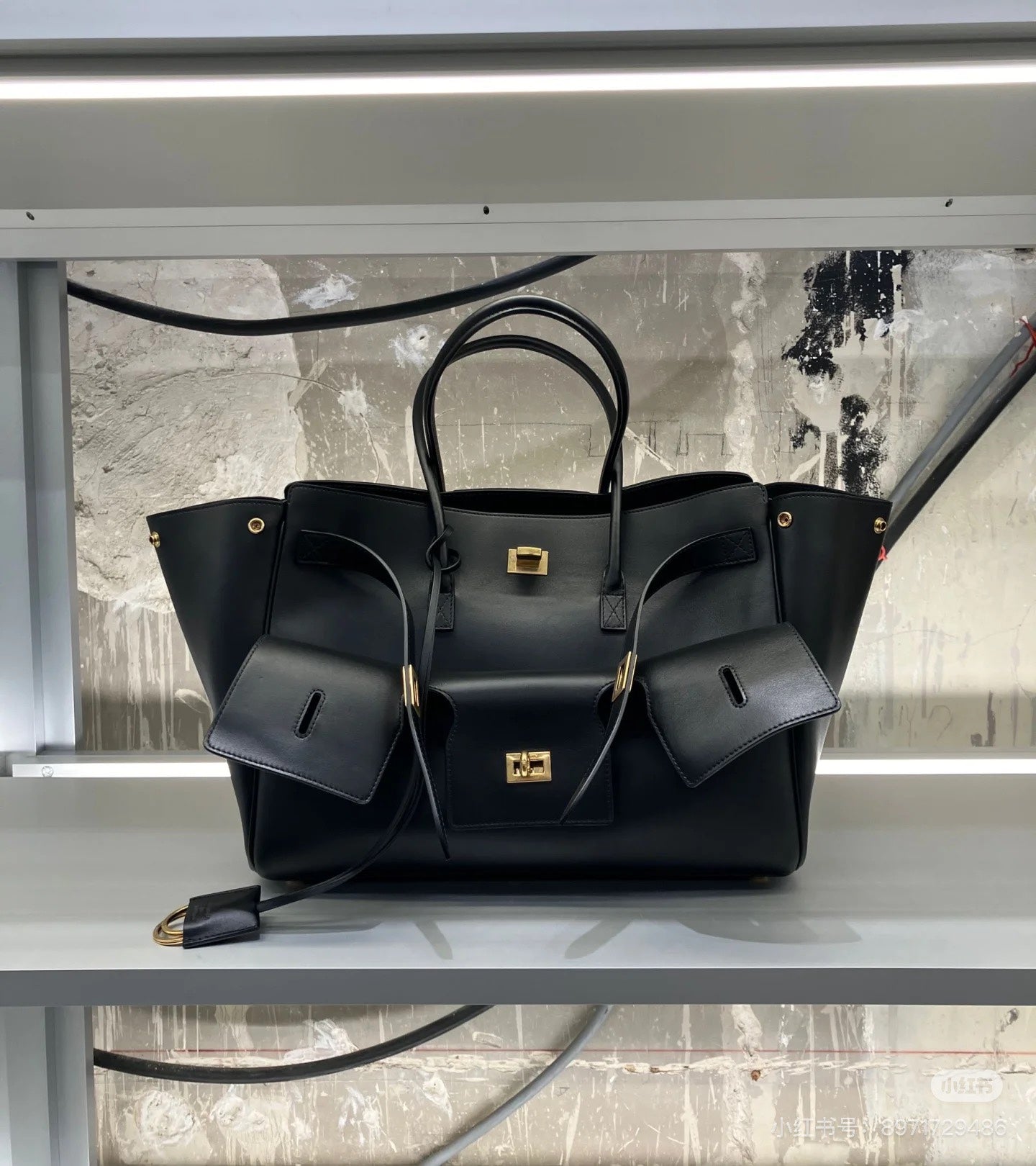 B1R46J1 Popular leather bags