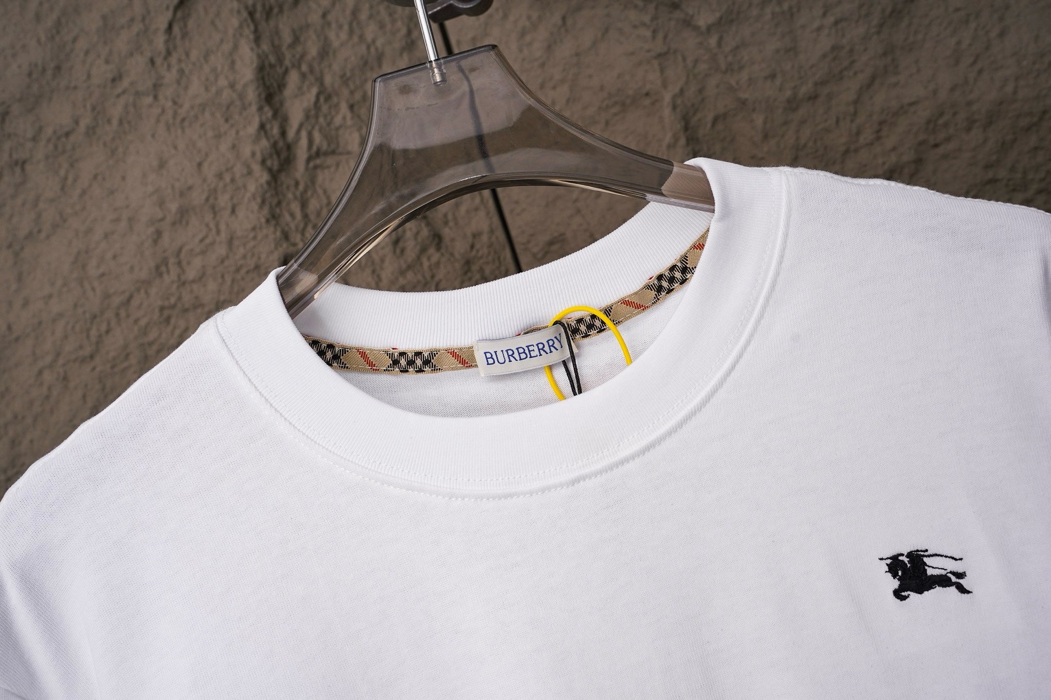 U1R86R4 Popular T-shirts