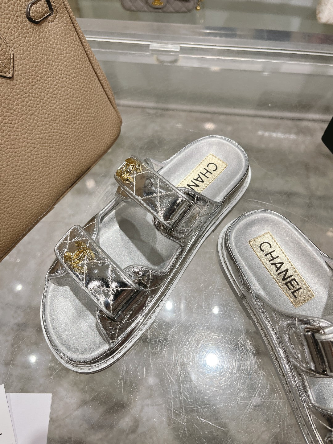 Z2R45C9  Popular leather shoes