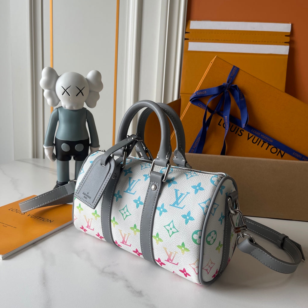 B1R15E133 Popular leather bag