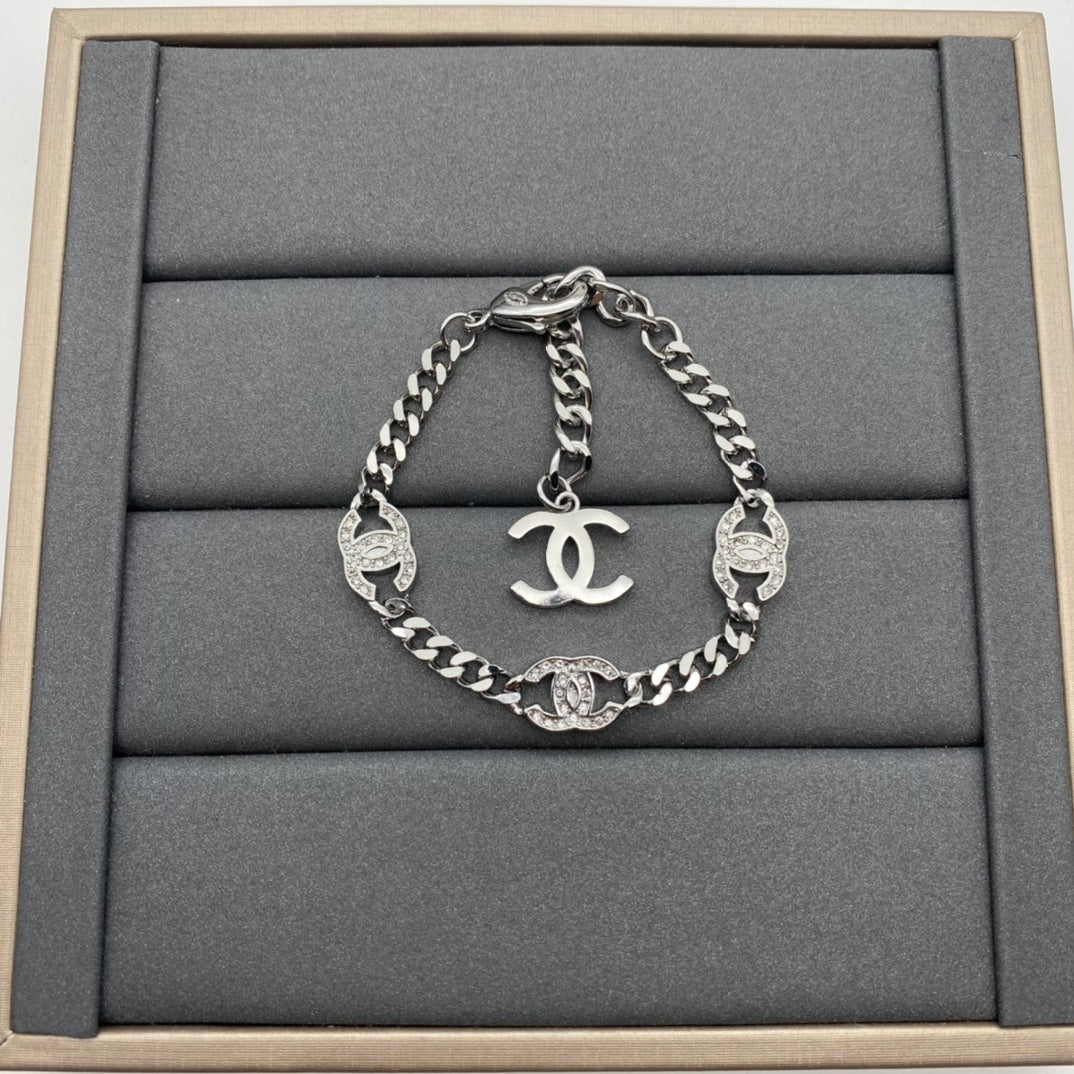 X1N63C81X  Popular    necklace bracelet