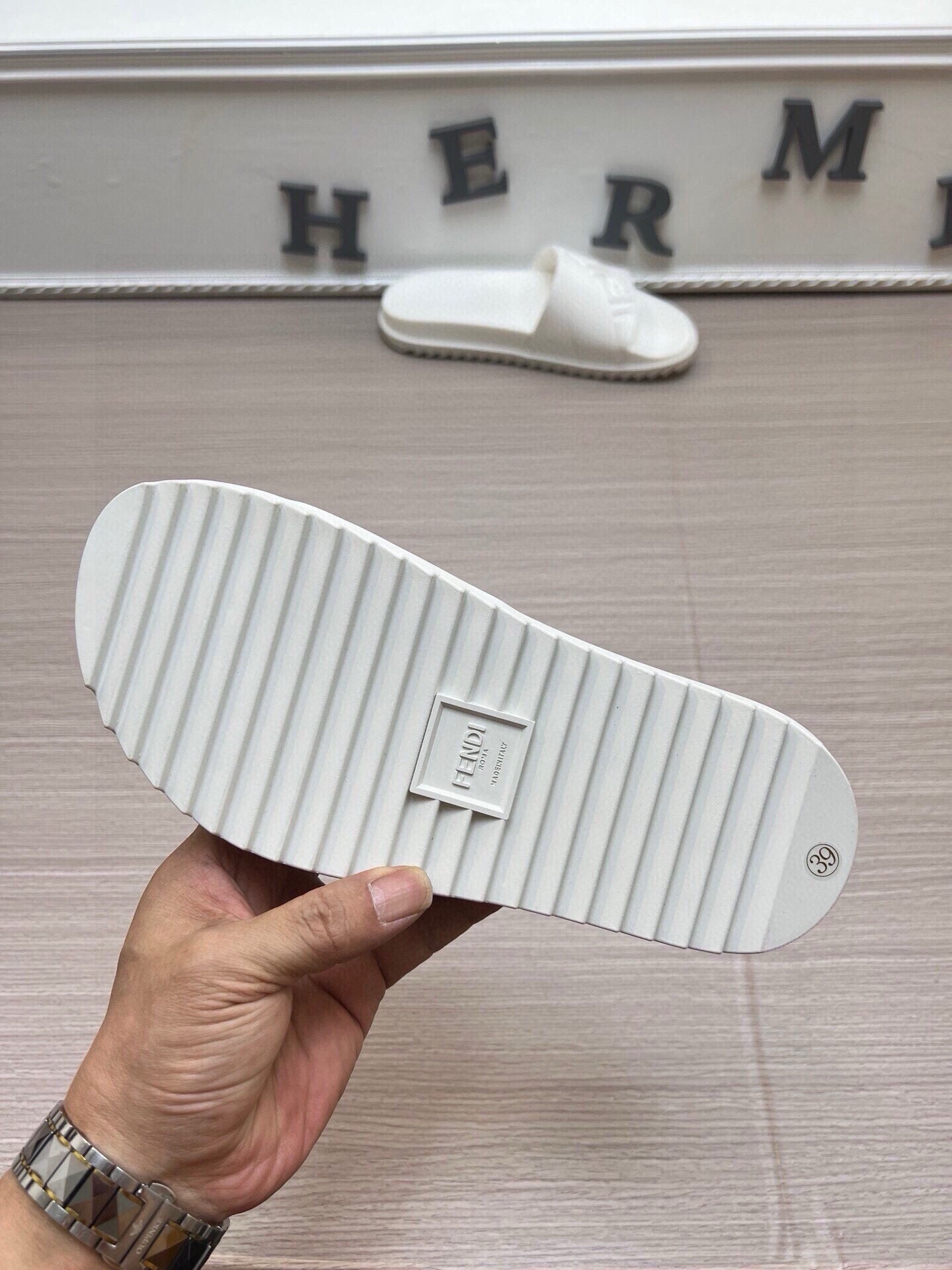 Z5Z35F283 Popular Slippers