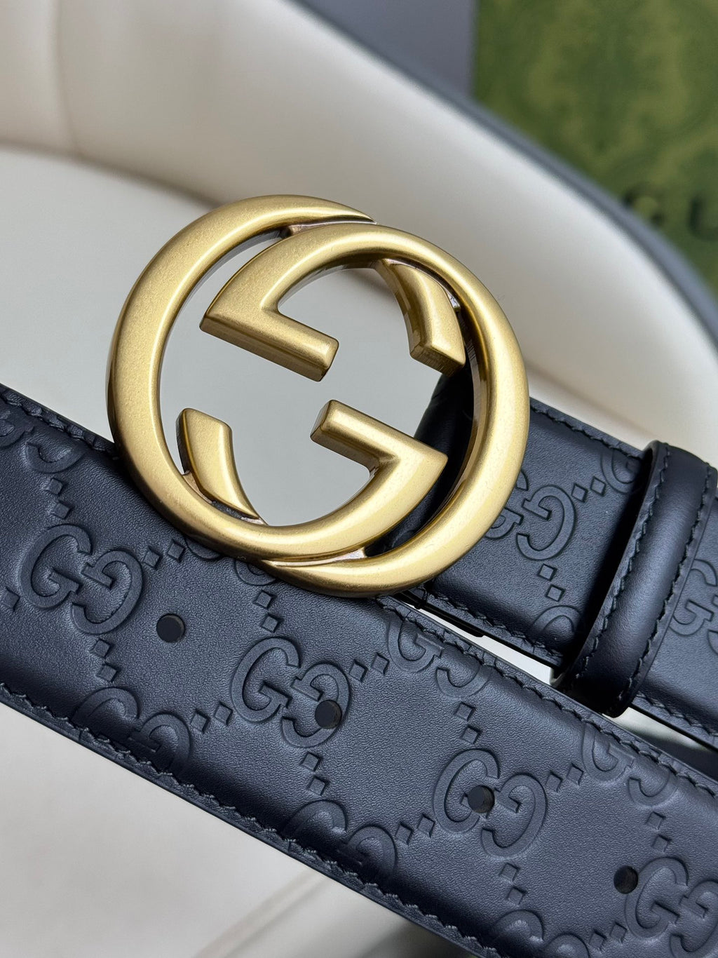 P1R55B241 Popular  High quality belt With full package