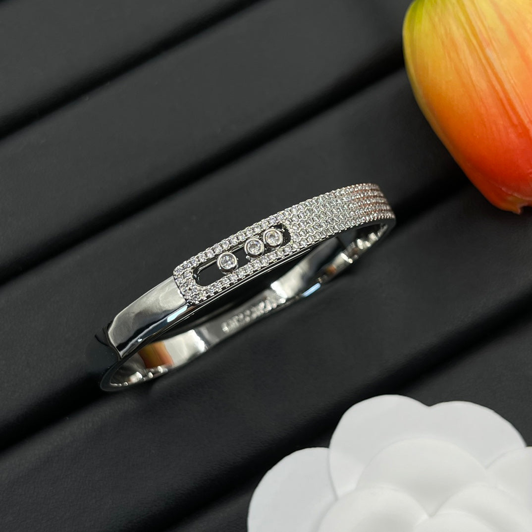 X1Z94A763K  Popular Bracelets