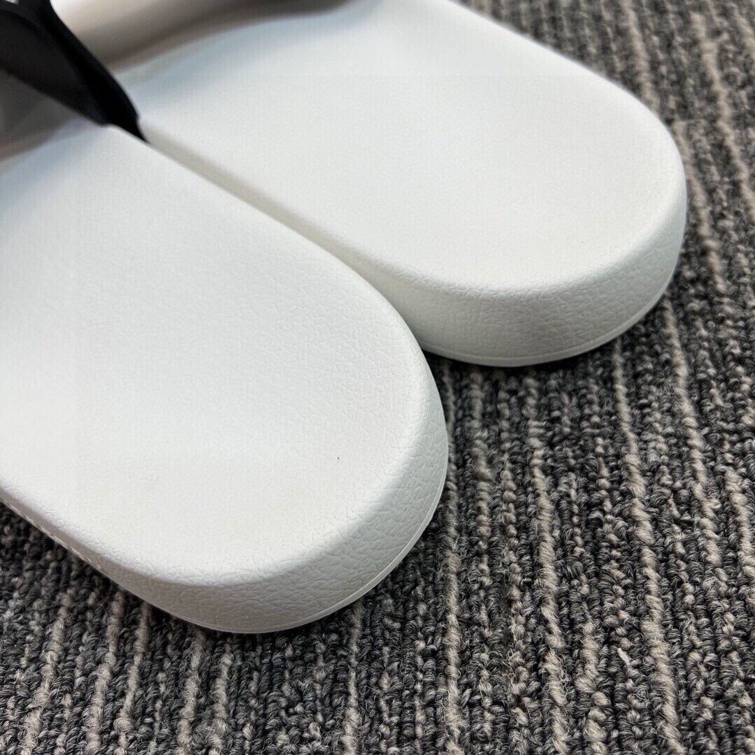 Z5Z35R256 Popular Slippers