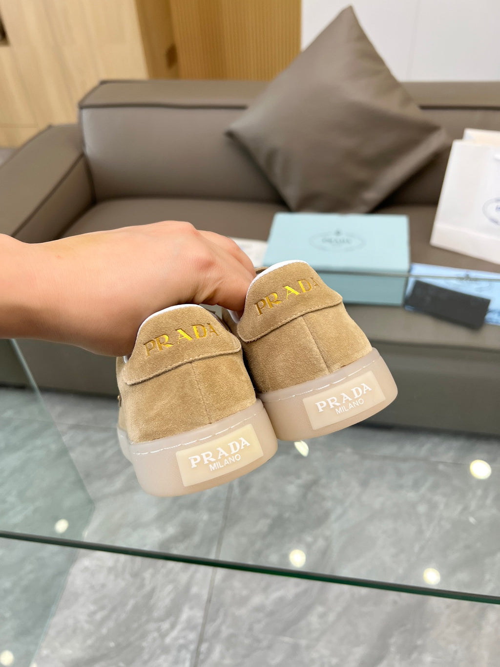 Z2Q95P95 Popular high-quality shoes