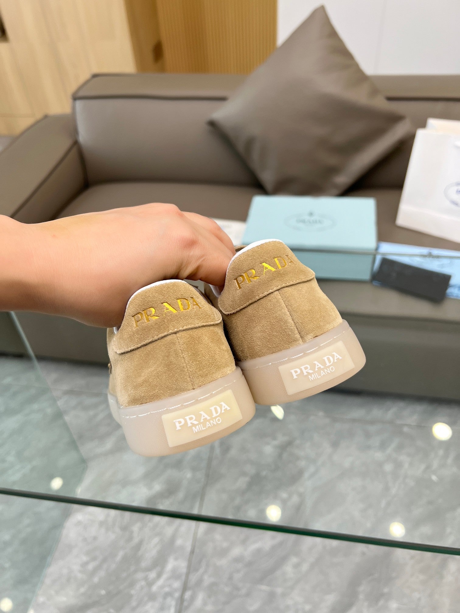 Z2Q95P95 Popular high-quality shoes