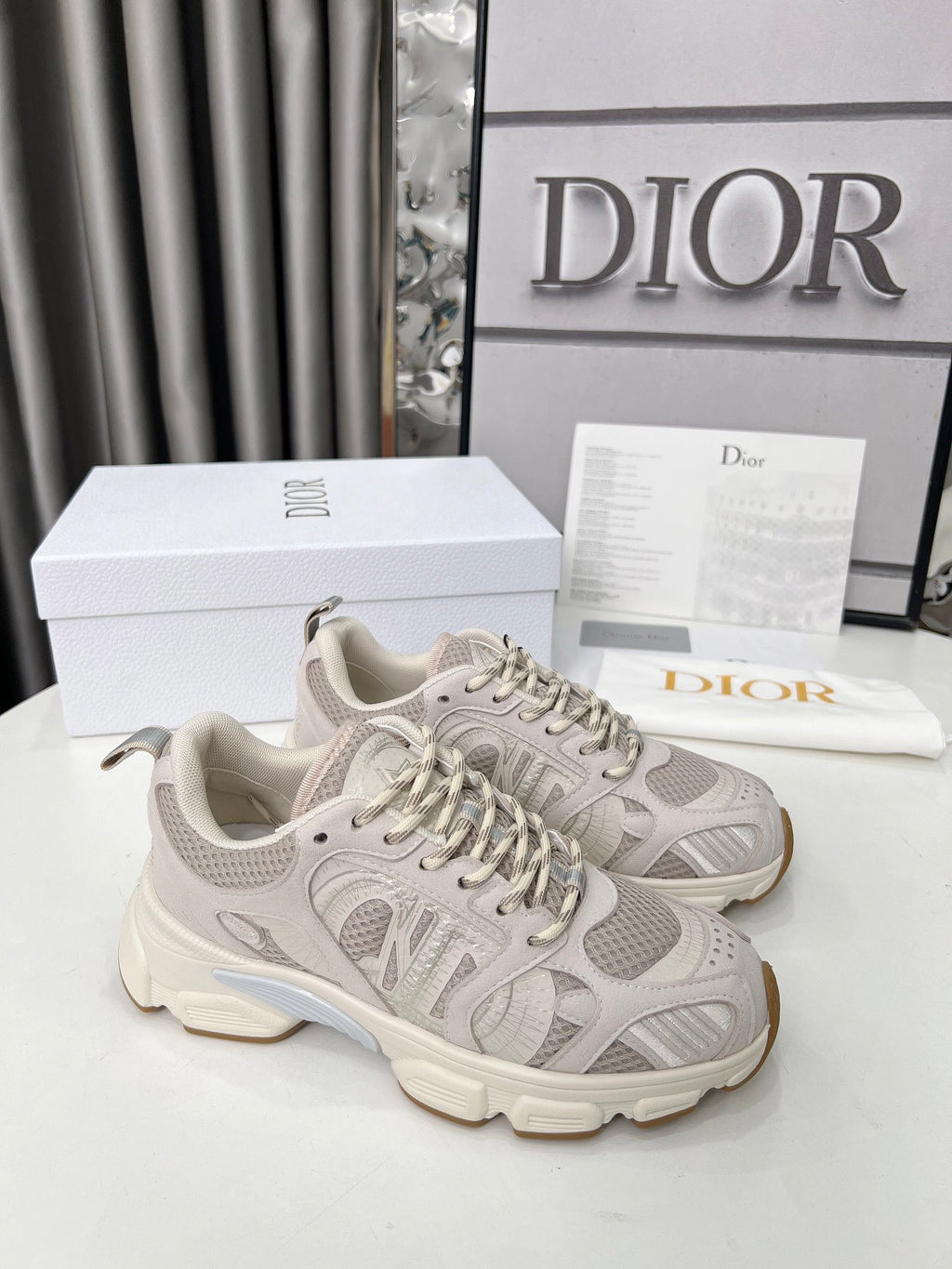 Z2Q105D314 Popular high-quality Shoes
