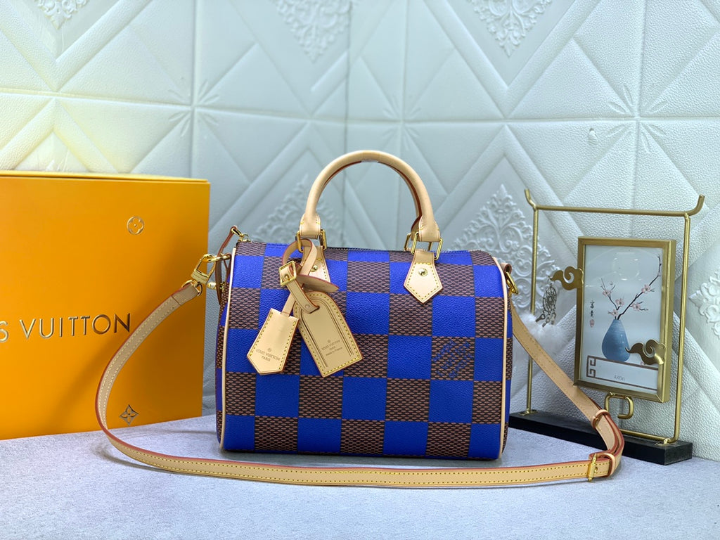 B12X44E269 Popular  leather bag 