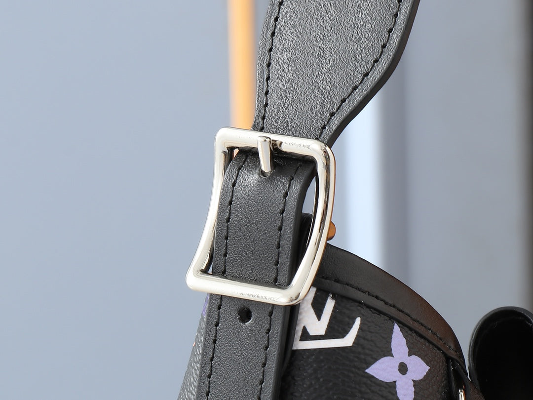 B1W15E63 Popular   leather bag