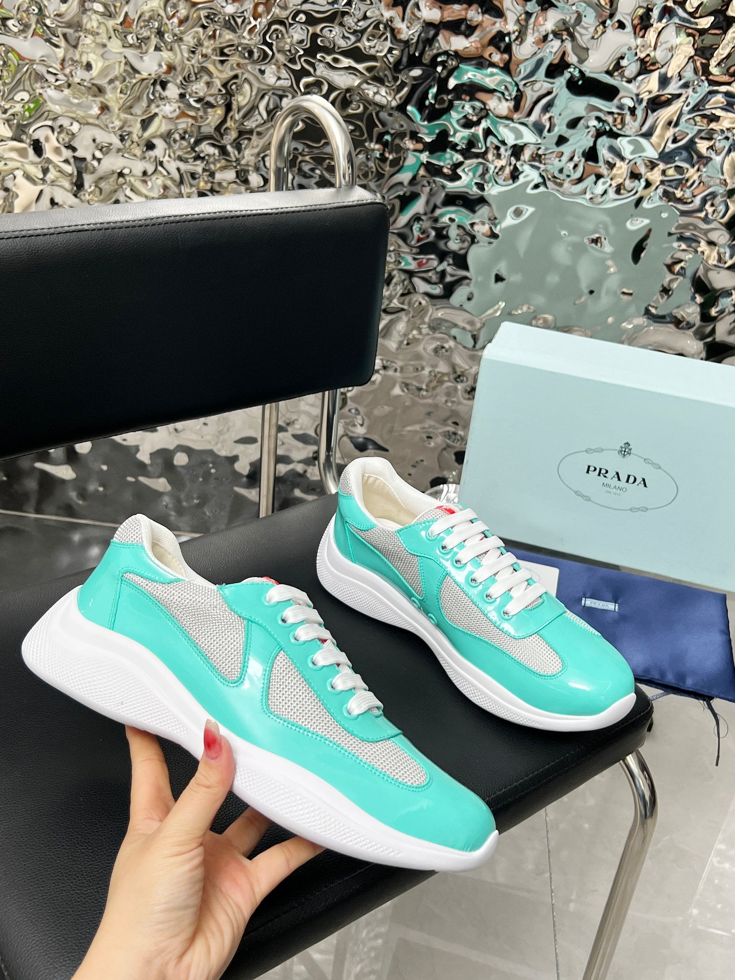 Z2P76P03 Popular high-quality leather Shoes