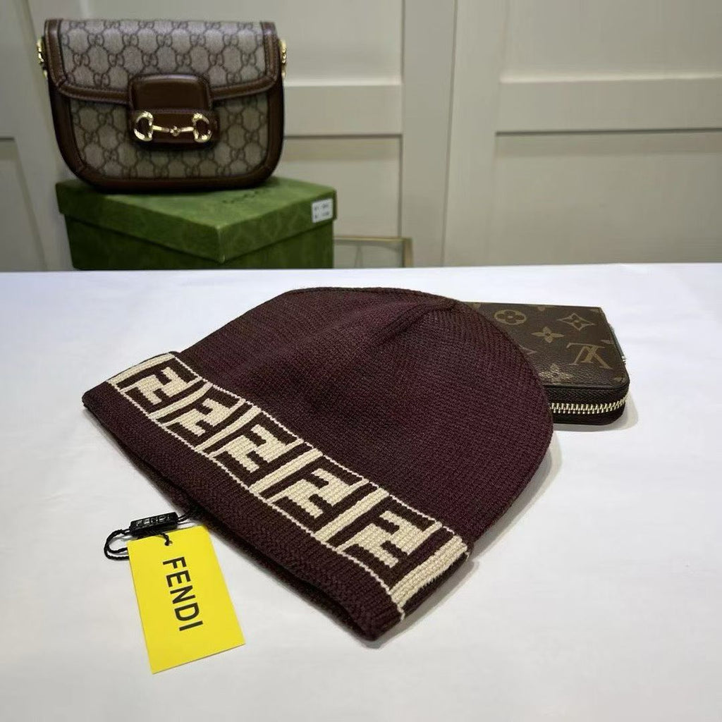 M1R86F44 Popular hats