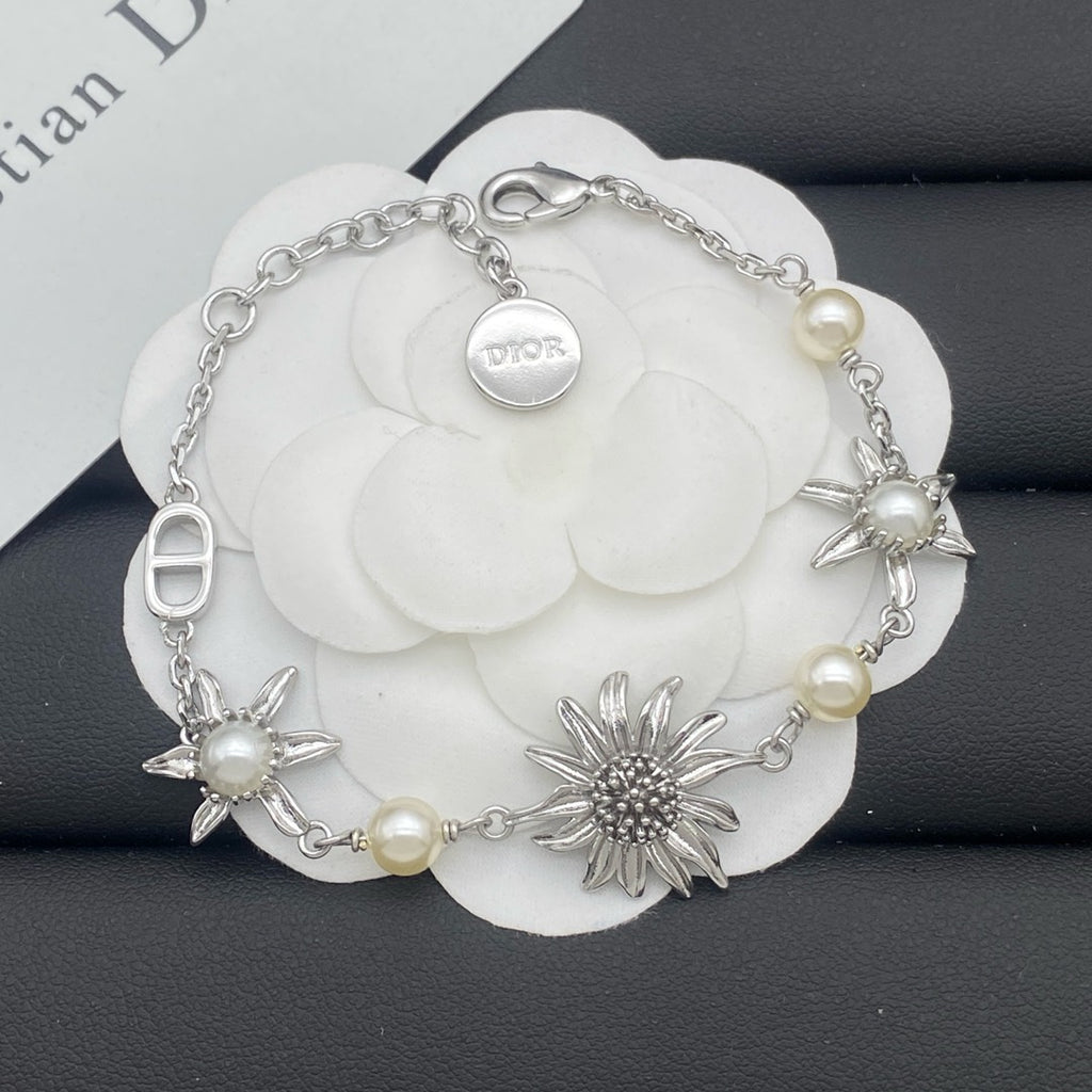 X1N65D10X  Popular Bracelets