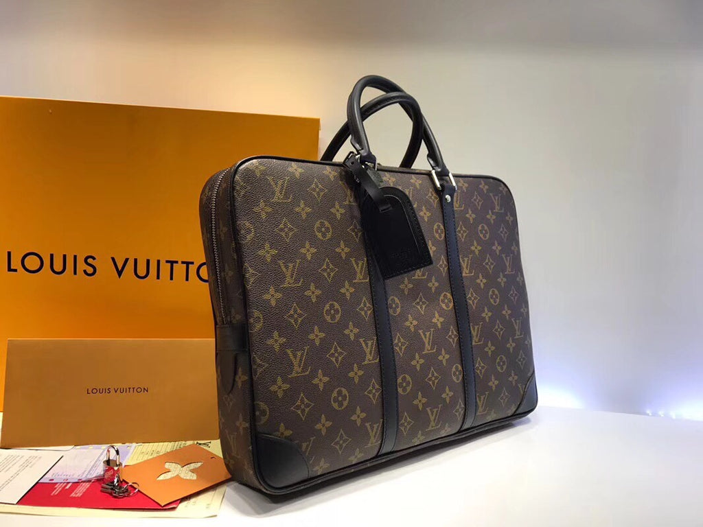 B1N67E14 Popular leather bag