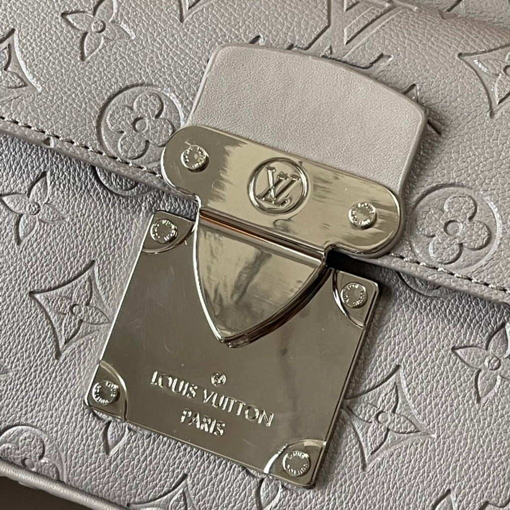 B1W15E38 Popular  leather bag