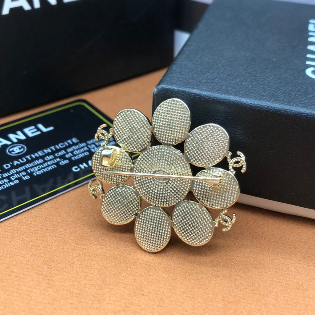 X14C852  Popular Brooch