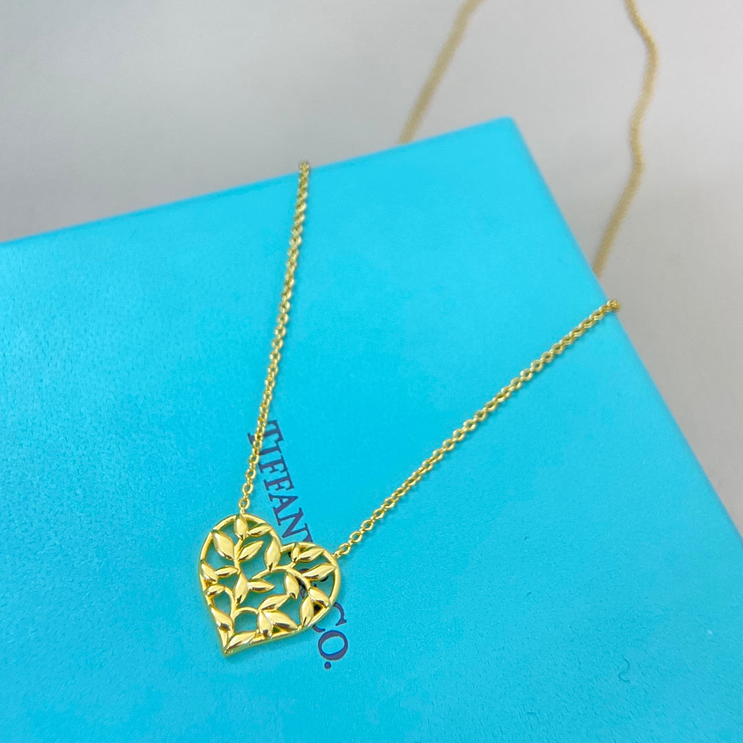 X1Q85T161X Popular Necklace
