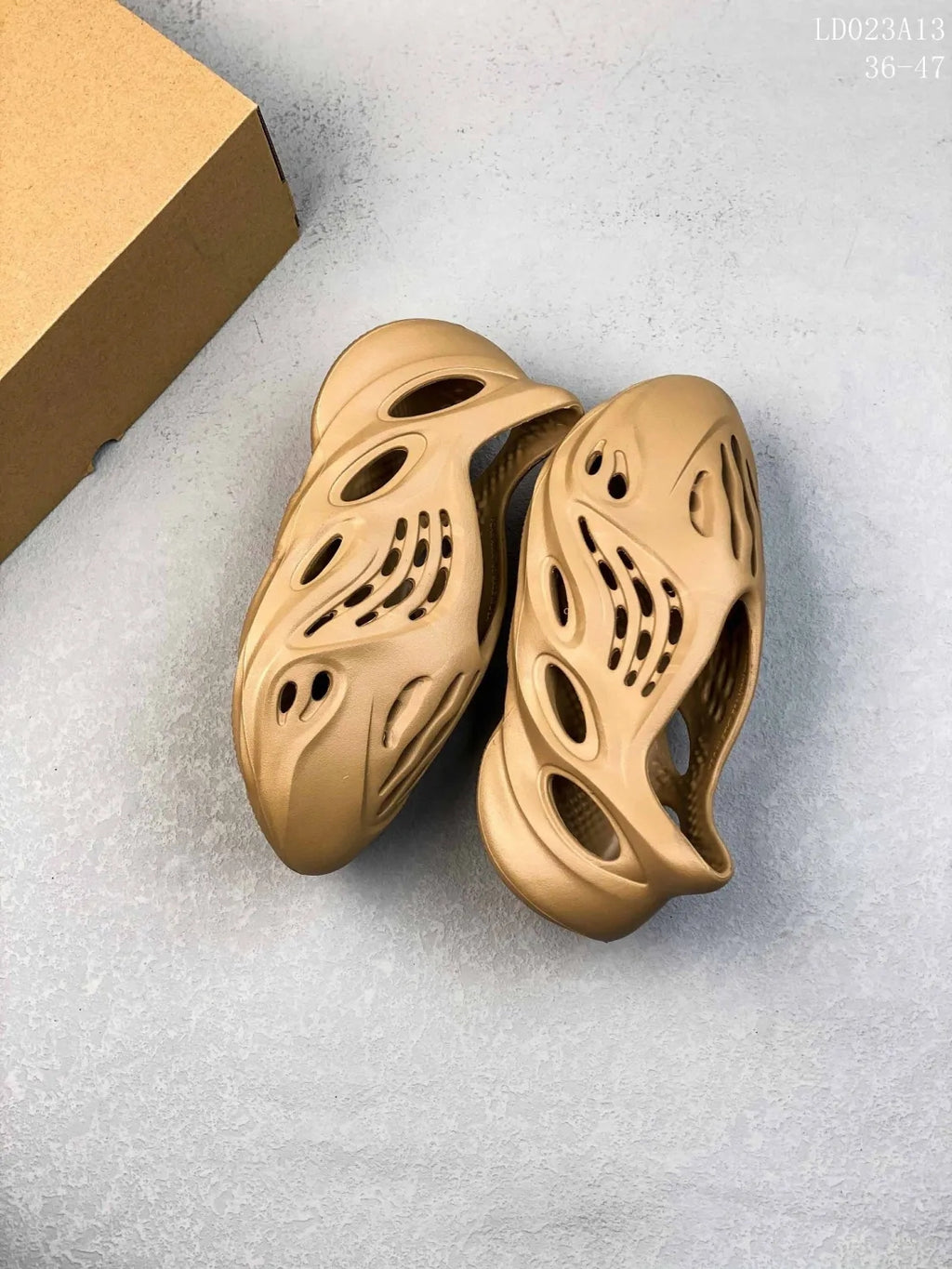 Z4R85A13  Popular shoes