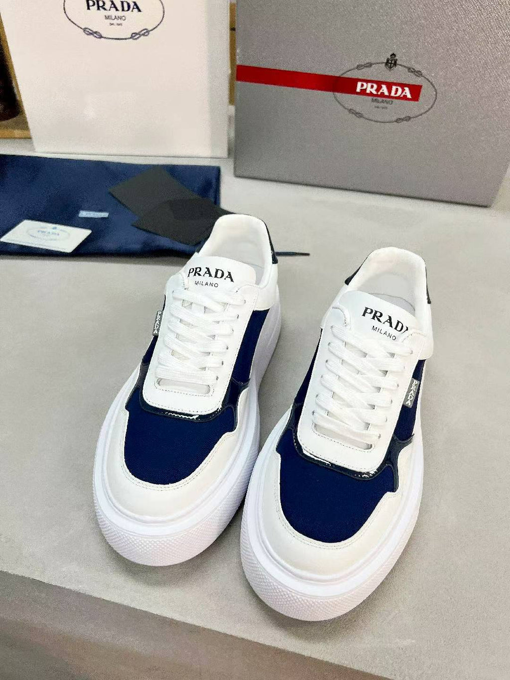 Z2P36P46 Popular high-quality leather Shoes