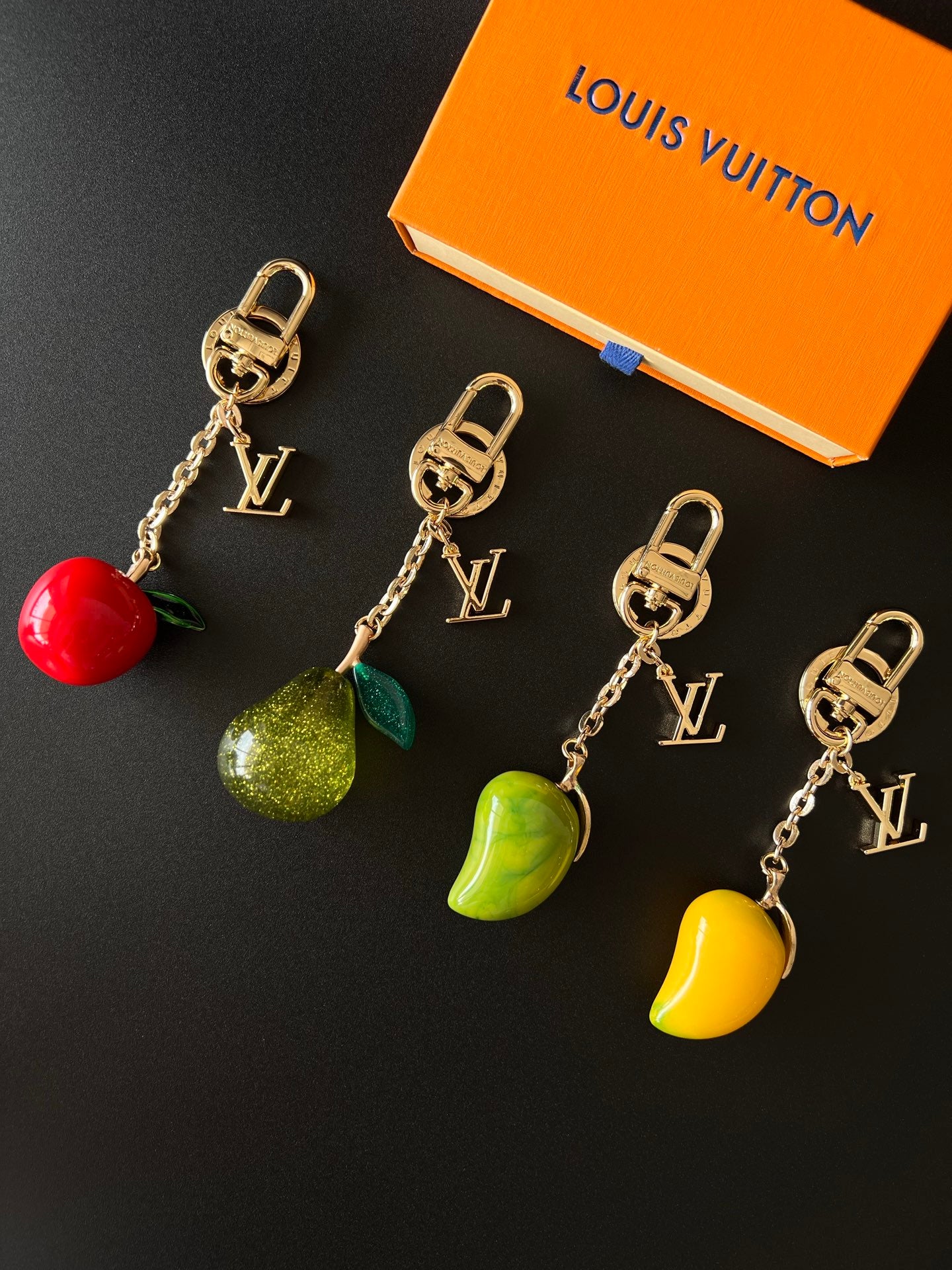 A1R76E55 Popular bag 's charms accessories