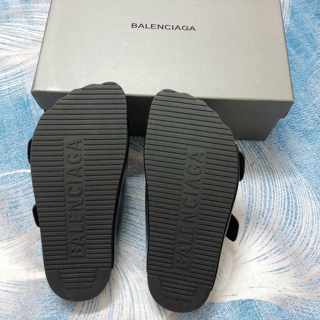 Z1Z54J193 Popular Slippers