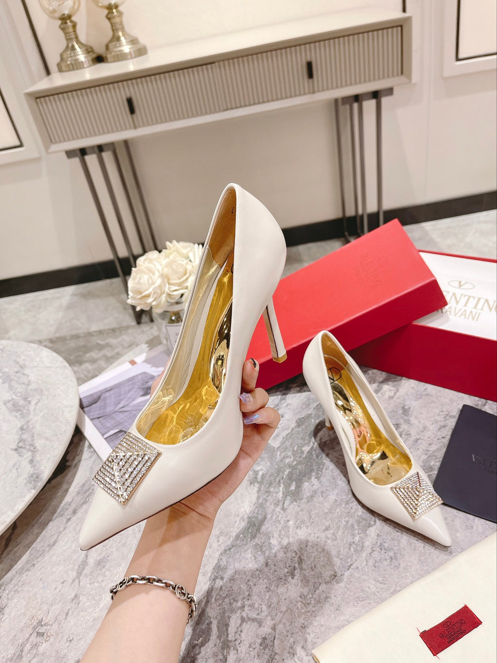 Z1WVL263 Popular sandals High heels