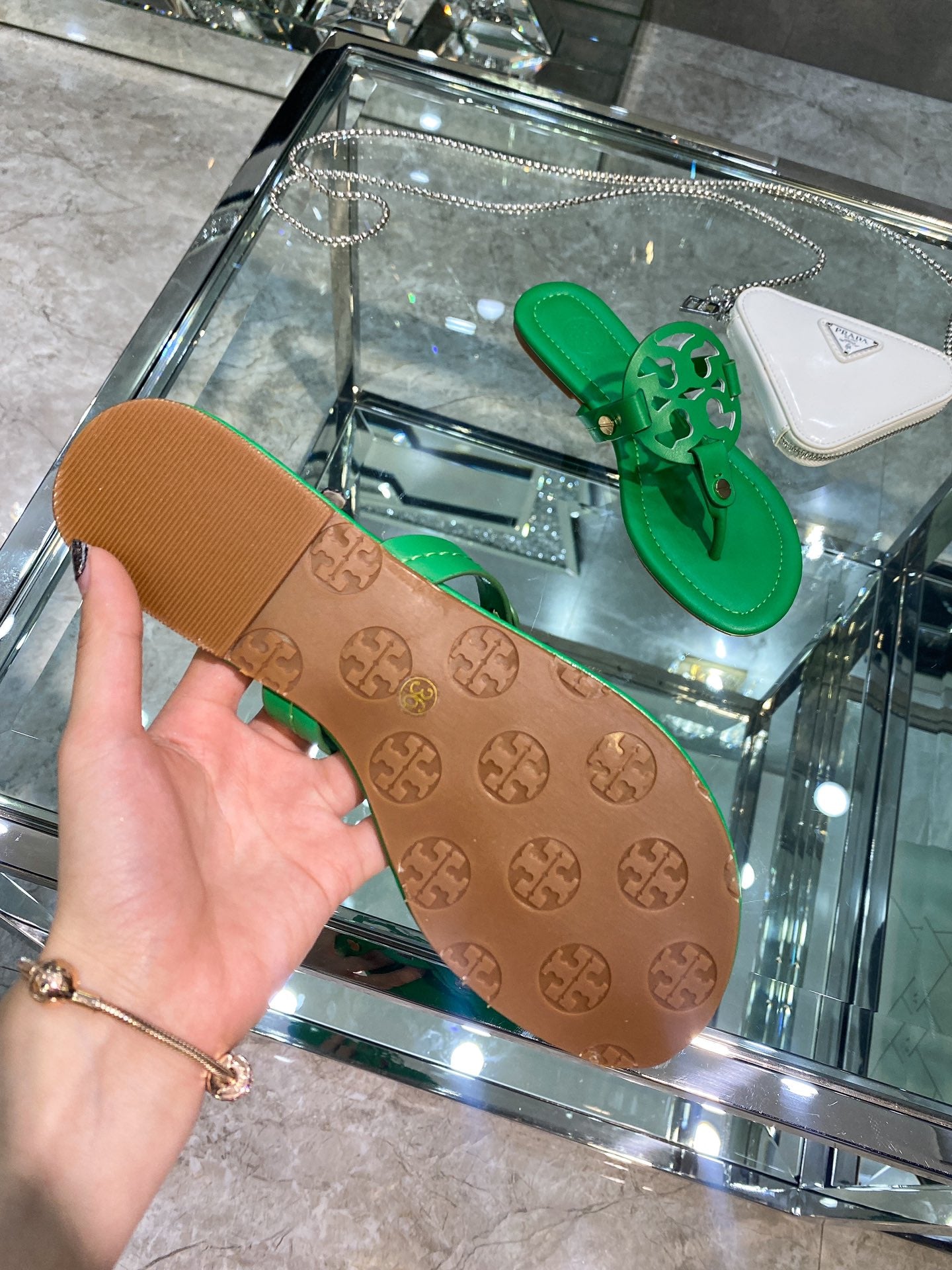 Z2Z85A2  Popular leather Shoes