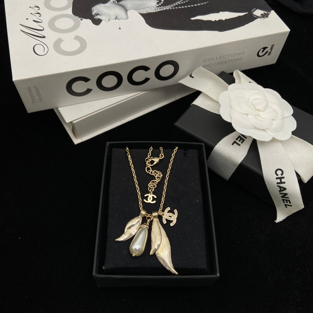 X1Q85C240X Popular Necklace