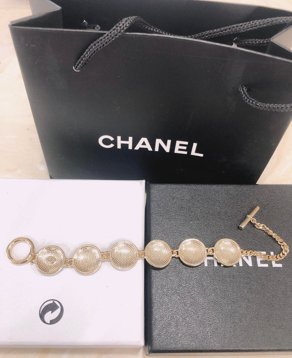 X1N83C205K  Popular bracelet