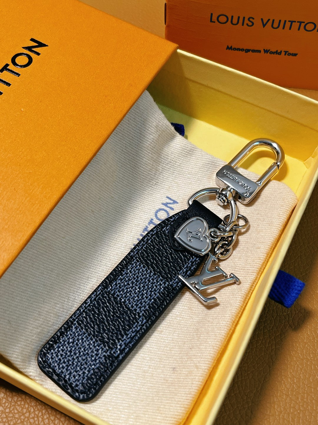A1Q95E8 Popular bag 's charms accessories