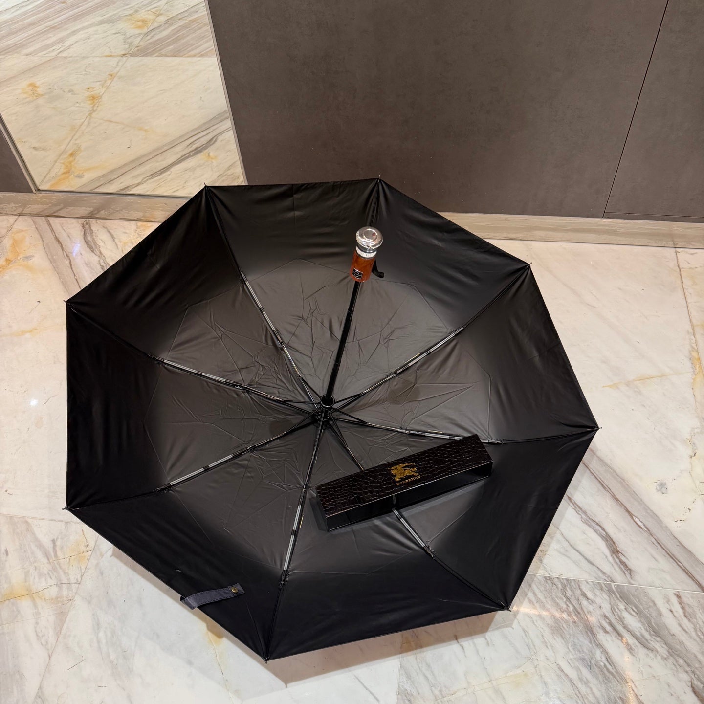 J1N46R16 Popular UV resistant umbrella
