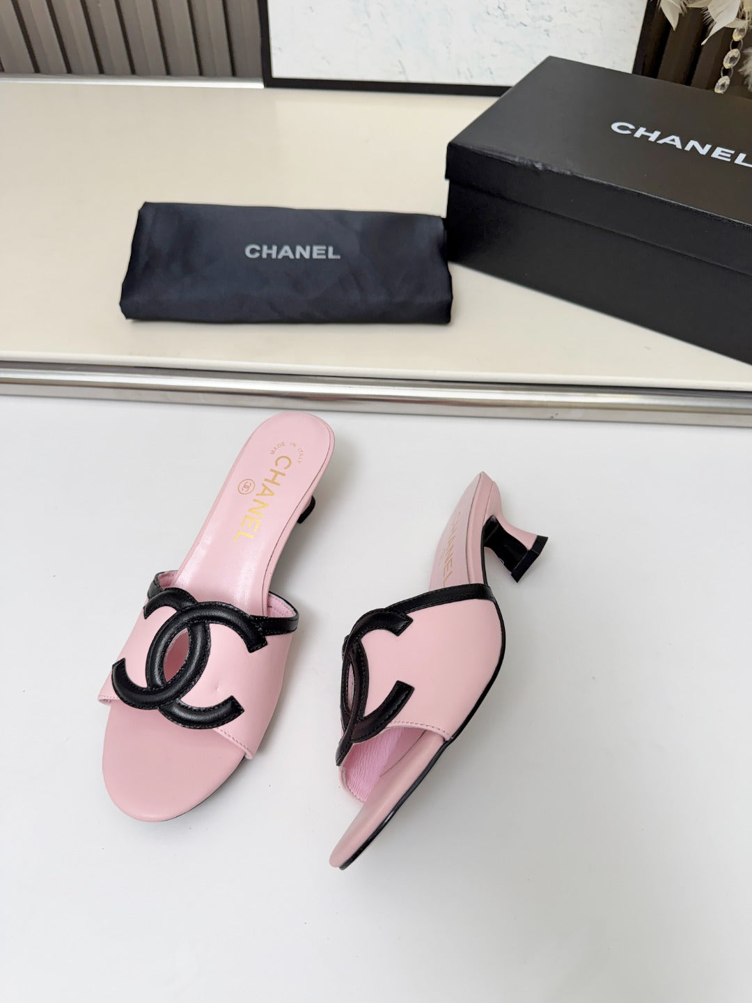 ZPX76C5  Popular high-quality leather slippers
