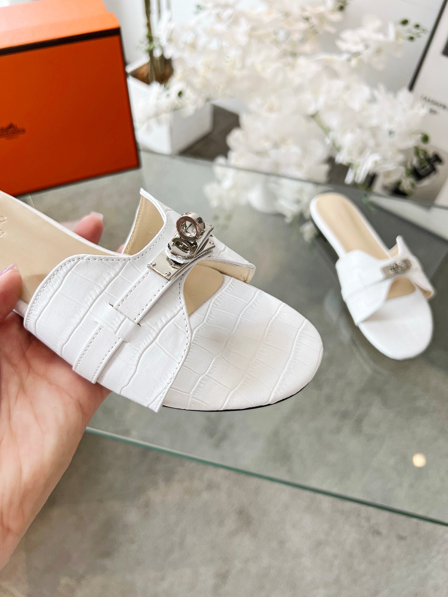 Z2Z85H10  Popular leather Shoes